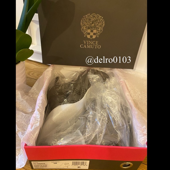 Vince Camuto Vinisha Bootie - Picture 6 of 8